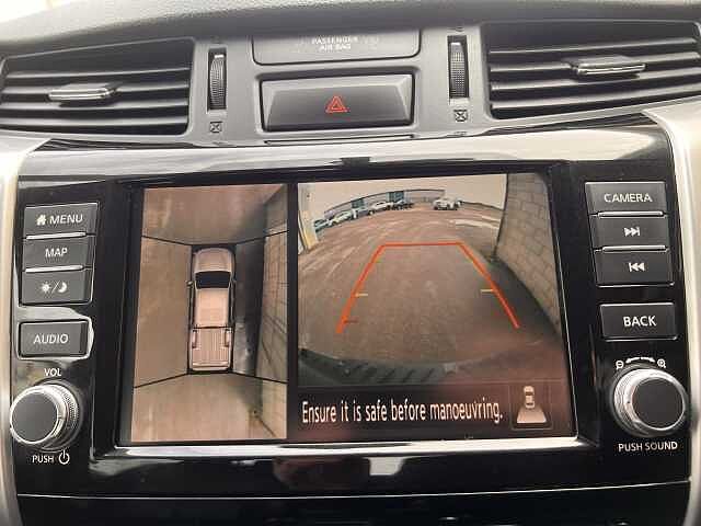 Nissan Navara 2.3dCi TT (EU6dt) Tekna Doub Cab 4WD Pickup