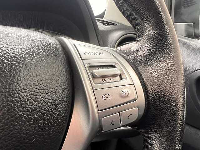 Nissan Navara 2.3dCi TT (EU6dt) Tekna Doub Cab 4WD Pickup