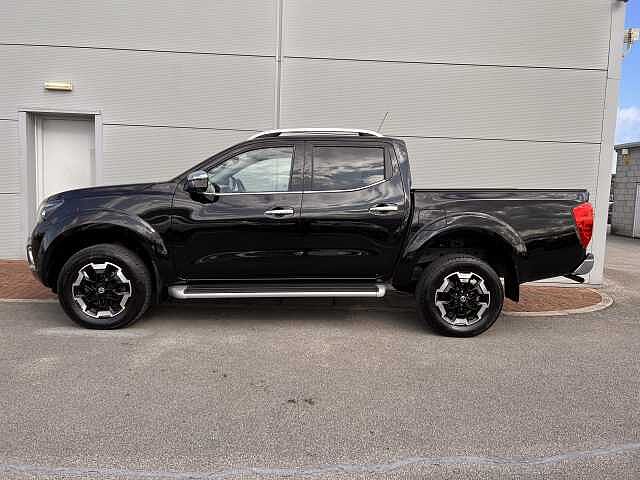 Nissan 2.3DCI TT (EU6DT) TEKNA DOUB CAB 4WD PICKUP 2.3DCI TT (EU6DT) TEKNA DOUB CAB 4WD PICKUP