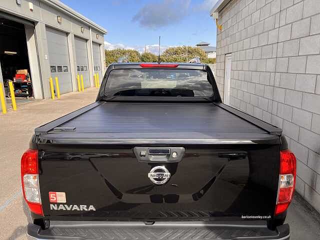 Nissan 2.3DCI TT (EU6DT) TEKNA DOUB CAB 4WD PICKUP 2.3DCI TT (EU6DT) TEKNA DOUB CAB 4WD PICKUP