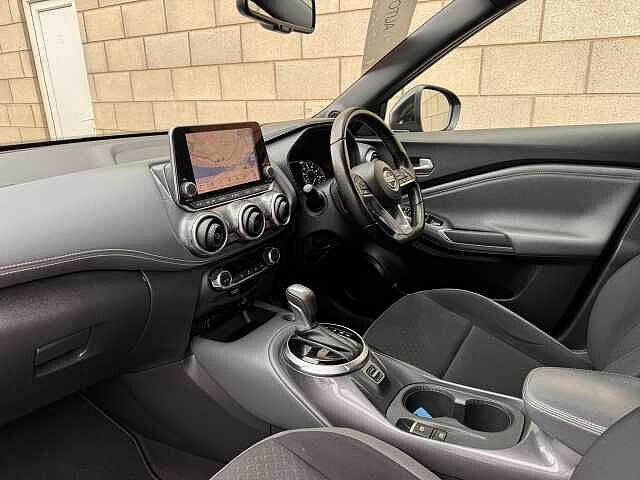 Nissan Juke 1.0 DIG-T N-Connecta (114ps) DCT 5-Door