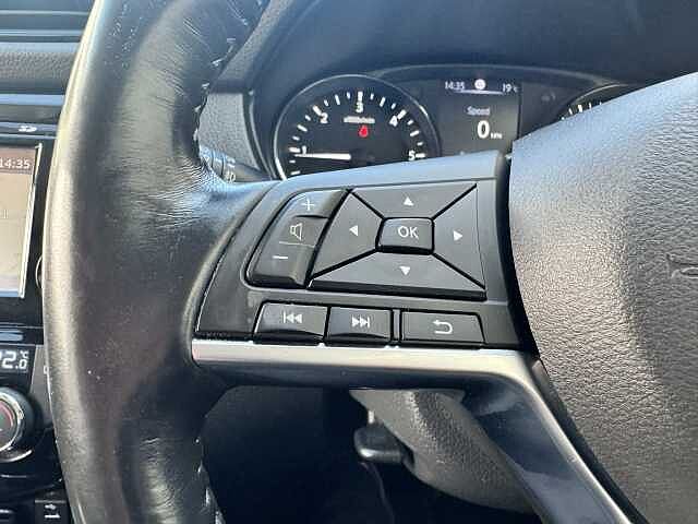 Nissan X-Trail 1.6 dCi Tekna 5-Door Station Wagon