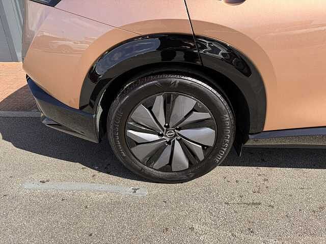 Nissan Ariya E (160kw) Advance Auto TWO TONE