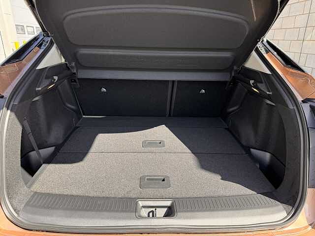 Nissan Ariya E (160kw) Advance Auto TWO TONE