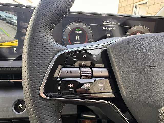 Nissan Ariya E (160kw) Advance Auto TWO TONE