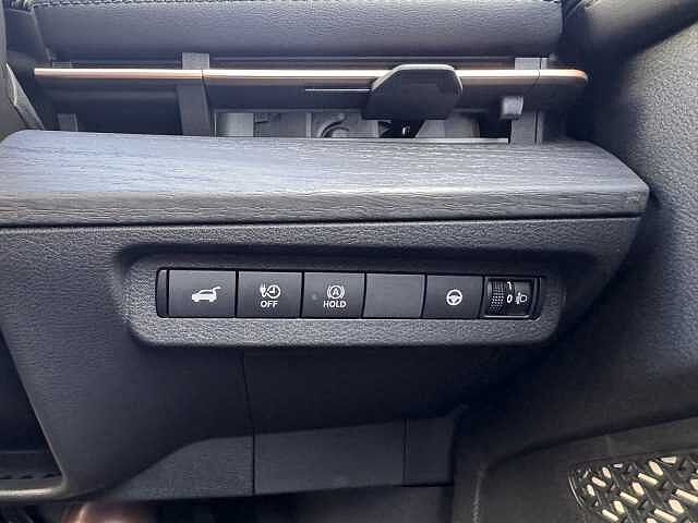 Nissan Ariya E (160kw) Advance Auto TWO TONE