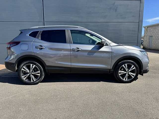 Nissan Qashqai 1.3 DIG-T (140ps) N-Connecta