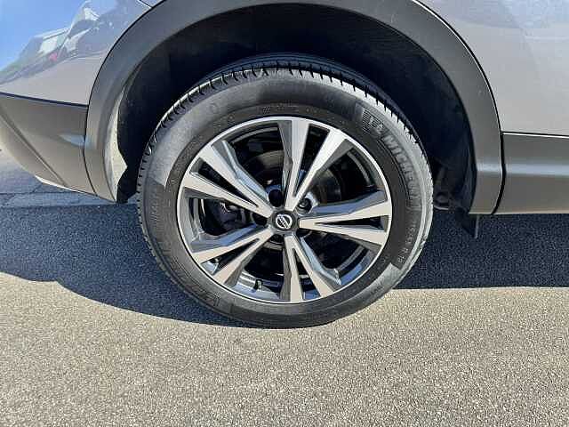 Nissan Qashqai 1.3 DIG-T (140ps) N-Connecta