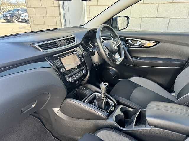 Nissan Qashqai 1.3 DIG-T (140ps) N-Connecta