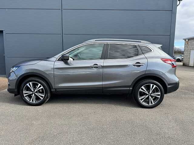 Nissan Qashqai 1.3 DIG-T (140ps) N-Connecta
