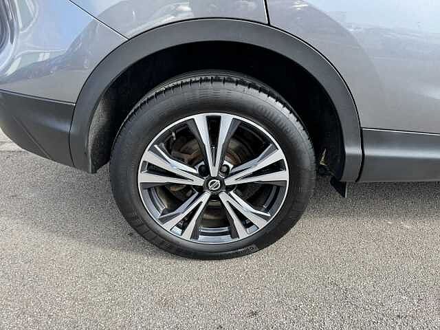Nissan Qashqai 1.3 DIG-T (140ps) N-Connecta