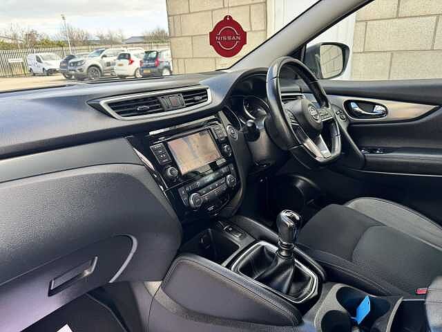 Nissan Qashqai 1.3 DIG-T (140ps) N-Connecta