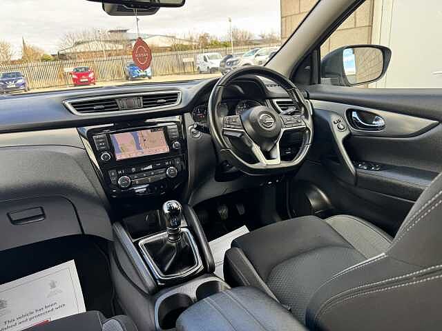 Nissan Qashqai 1.3 DIG-T (140ps) N-Connecta
