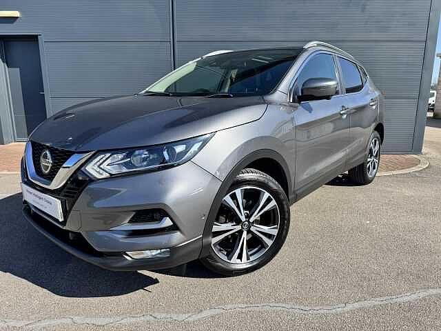 Nissan Qashqai 1.3 DIG-T (140ps) N-Connecta