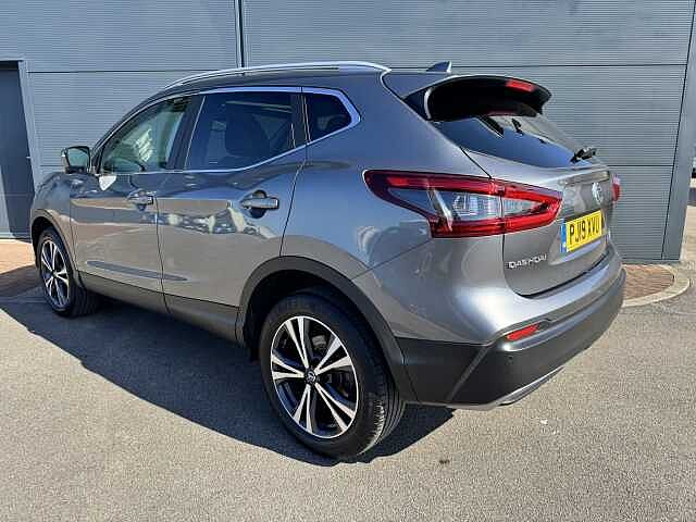 Nissan Qashqai 1.3 DIG-T (140ps) N-Connecta