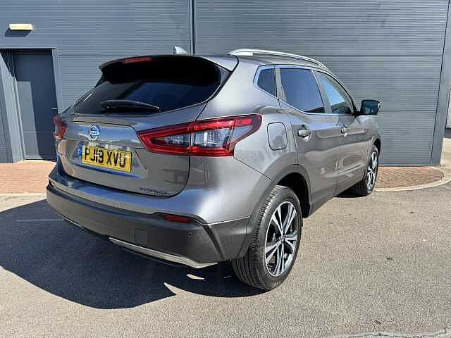 Nissan Qashqai 1.3 DIG-T (140ps) N-Connecta
