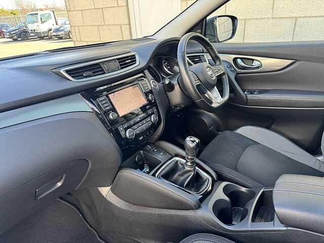 Nissan Qashqai 1.3 DIG-T (140ps) N-Connecta