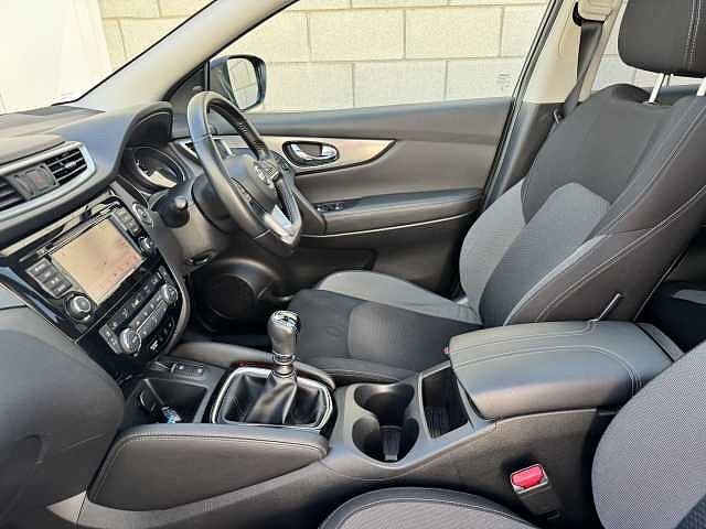 Nissan Qashqai 1.3 DIG-T (140ps) N-Connecta