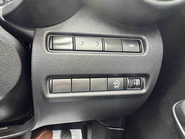 Nissan Juke 1.0 DiG-T 114 N-Connecta 5dr