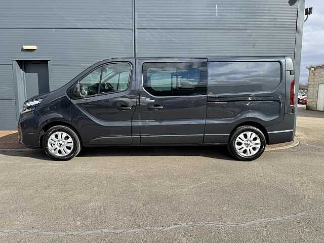 Nissan Primastar 30 L2 2.0 dCi 130ps H1 Tekna Crew Van