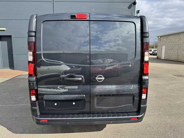 Nissan Primastar 30 L2 2.0 dCi 130ps H1 Tekna Crew Van