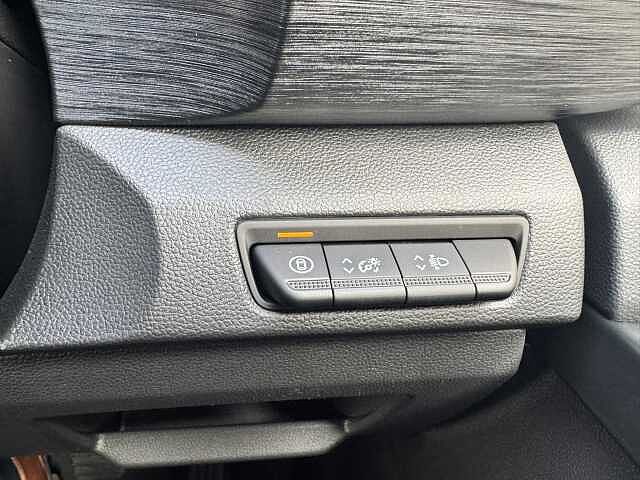 Nissan Primastar 30 L2 2.0 dCi 130ps H1 Tekna Crew Van