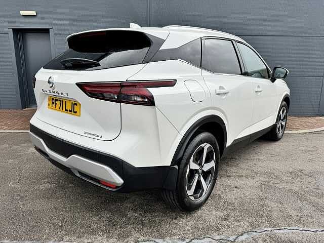 Nissan Qashqai 1.3 DiG-T MH N-Connecta 5dr