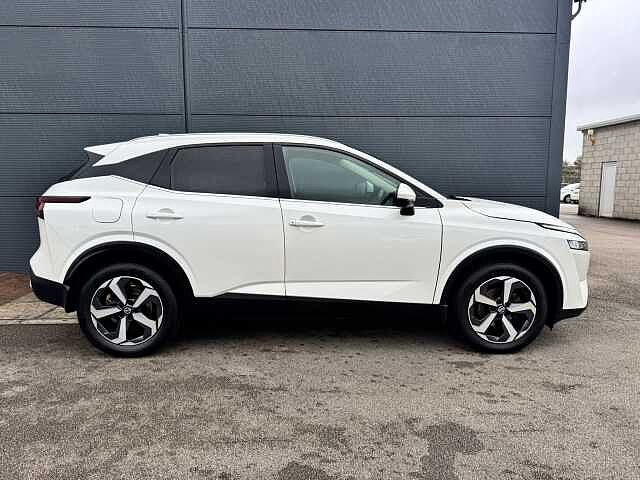 Nissan Qashqai 1.3 DiG-T MH N-Connecta 5dr