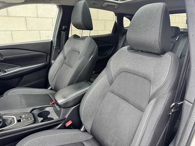 Nissan Qashqai 1.3 DiG-T MH N-Connecta 5dr