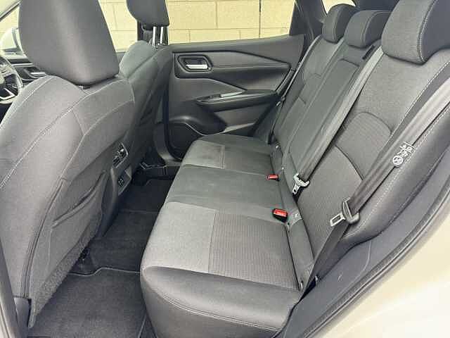 Nissan Qashqai 1.3 DiG-T MH N-Connecta 5dr