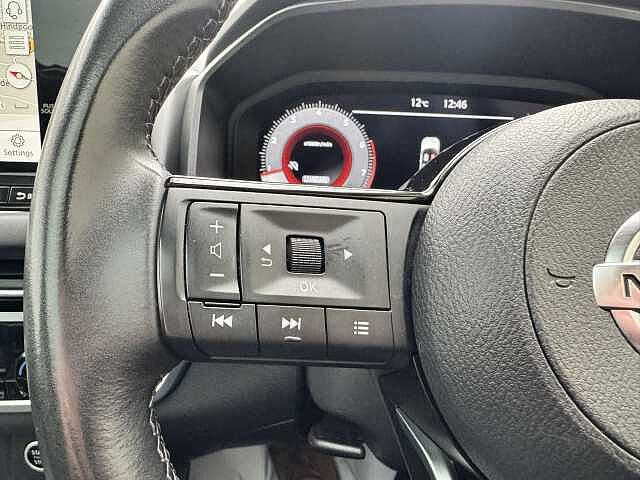 Nissan Qashqai 1.3 DiG-T MH N-Connecta 5dr