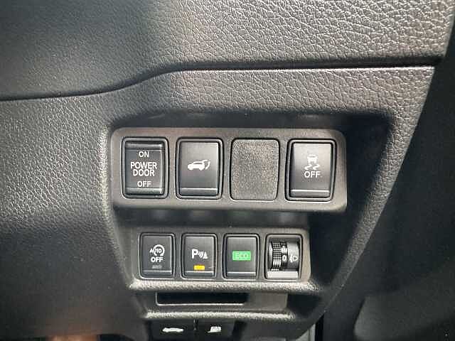 Nissan X-trail Station Wagon 2.0 dCi N-Vision 5dr Xtronic