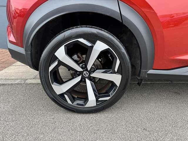 Nissan Juke 1.0 DiG-T Tekna 5dr DCT