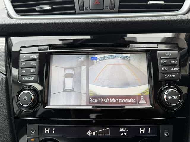 Nissan Qashqai 1.2 DiG-T N-Connecta 5dr