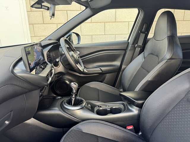 Nissan Juke 1.0 DiG-T N-Connecta 5dr