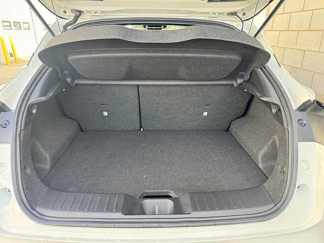 Nissan Juke 1.0 DiG-T N-Connecta 5dr