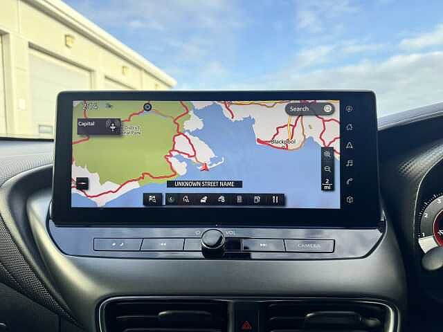 Nissan Juke 1.0 DiG-T N-Connecta 5dr