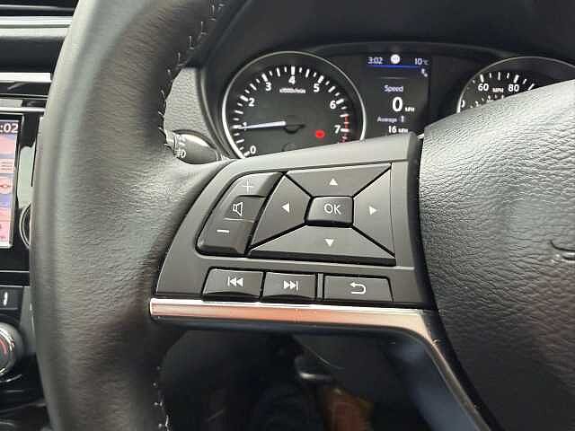 Nissan Qashqai 1.3 DiG-T N-Connecta 5dr