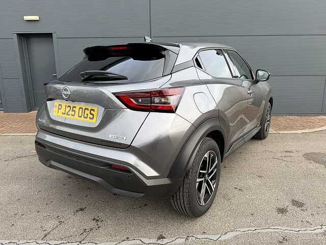 Nissan Juke 1.6 Hybrid N-Connecta 5dr Auto