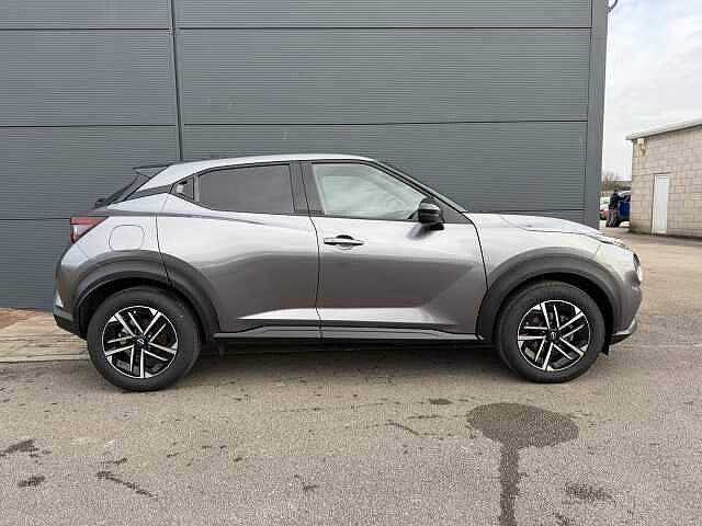 Nissan Juke 1.6 Hybrid N-Connecta 5dr Auto