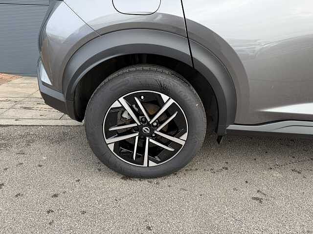 Nissan Juke 1.6 Hybrid N-Connecta 5dr Auto