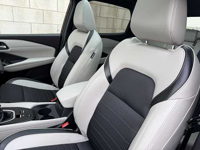 Nissan Qashqai 1.3 DiG-T MH Tekna 5dr