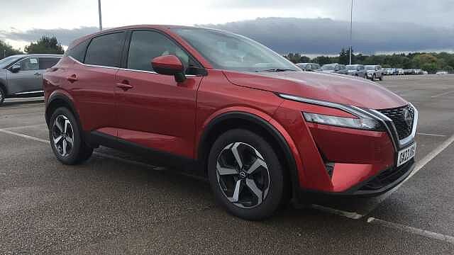 Nissan Qashqai 1.3 DIG-T (140ps) N-Connecta