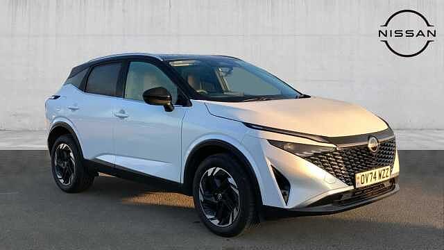 Nissan Qashqai 1.3 DiG-T MH 158 N-Connecta GLASS ROOF TWO TONE 5dr